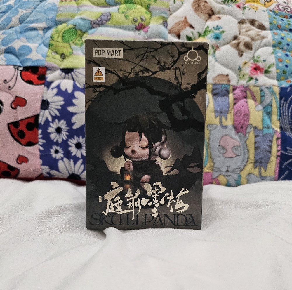 Pop‎ Mart Skullpanda The Ink Plum Blossom Series - x1 Unopened Box